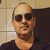 Michael Schneider